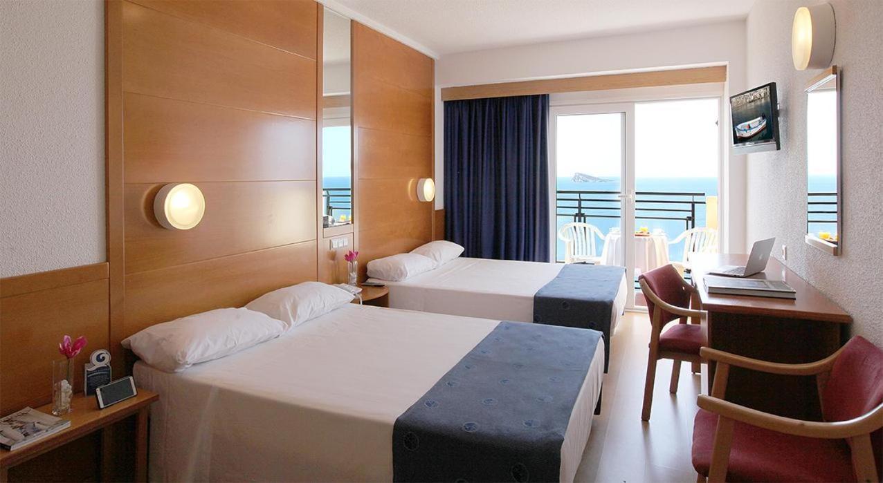 Double or Twin Room Sea View